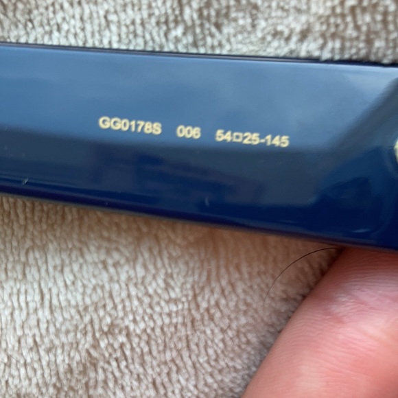 ❌sold 🕶 ☀️GUCCI sunglasses 😎 - Picture 8 of 10